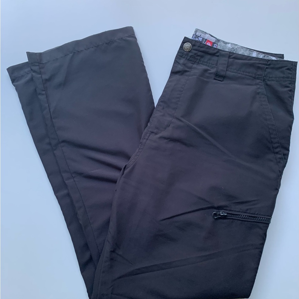 Quicksilver pants.  Size 33.
